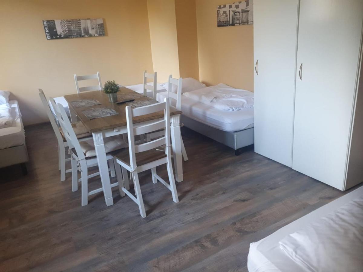 Pension 11 Berlin Bagian luar foto